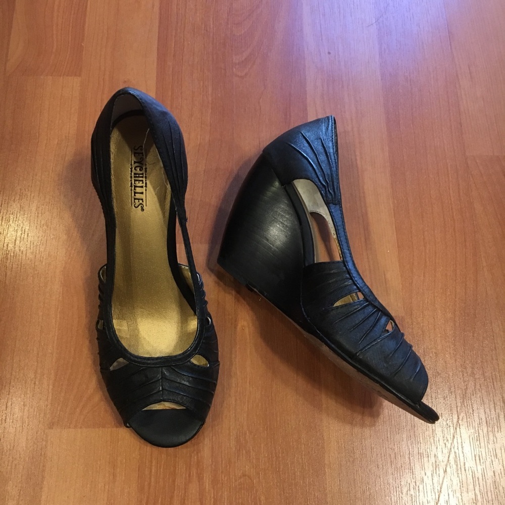 Seychelles Peep Toe Wedges